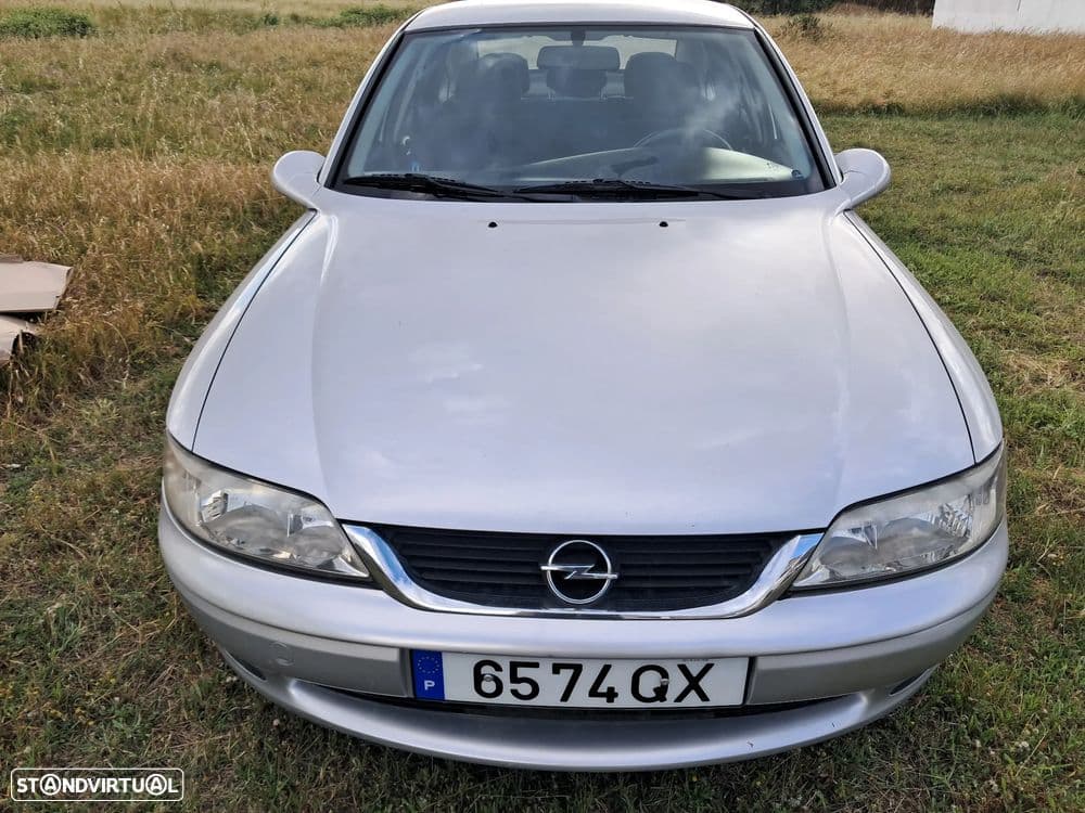 Opel Vectra 1.6 Elegance